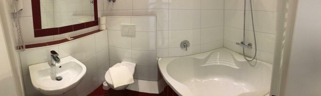Hotel Berlin Schwetzingen Zewnętrze zdjęcie